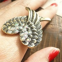 Wings ring